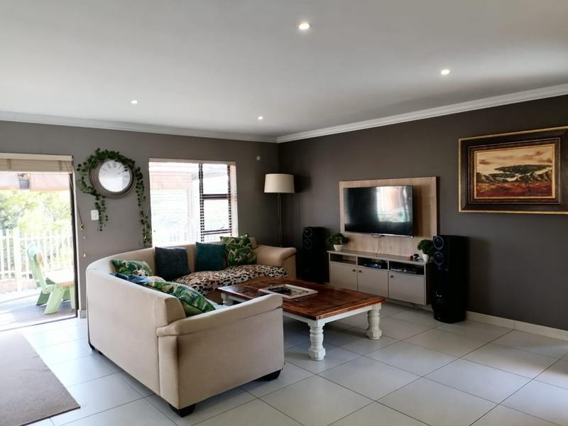 3 Bedroom Property for Sale in Seemeeu Park Western Cape